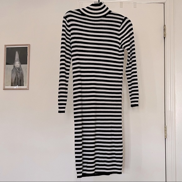Marimekko Angervo Turtleneck Dress 100%Wool - Picture 2 of 7